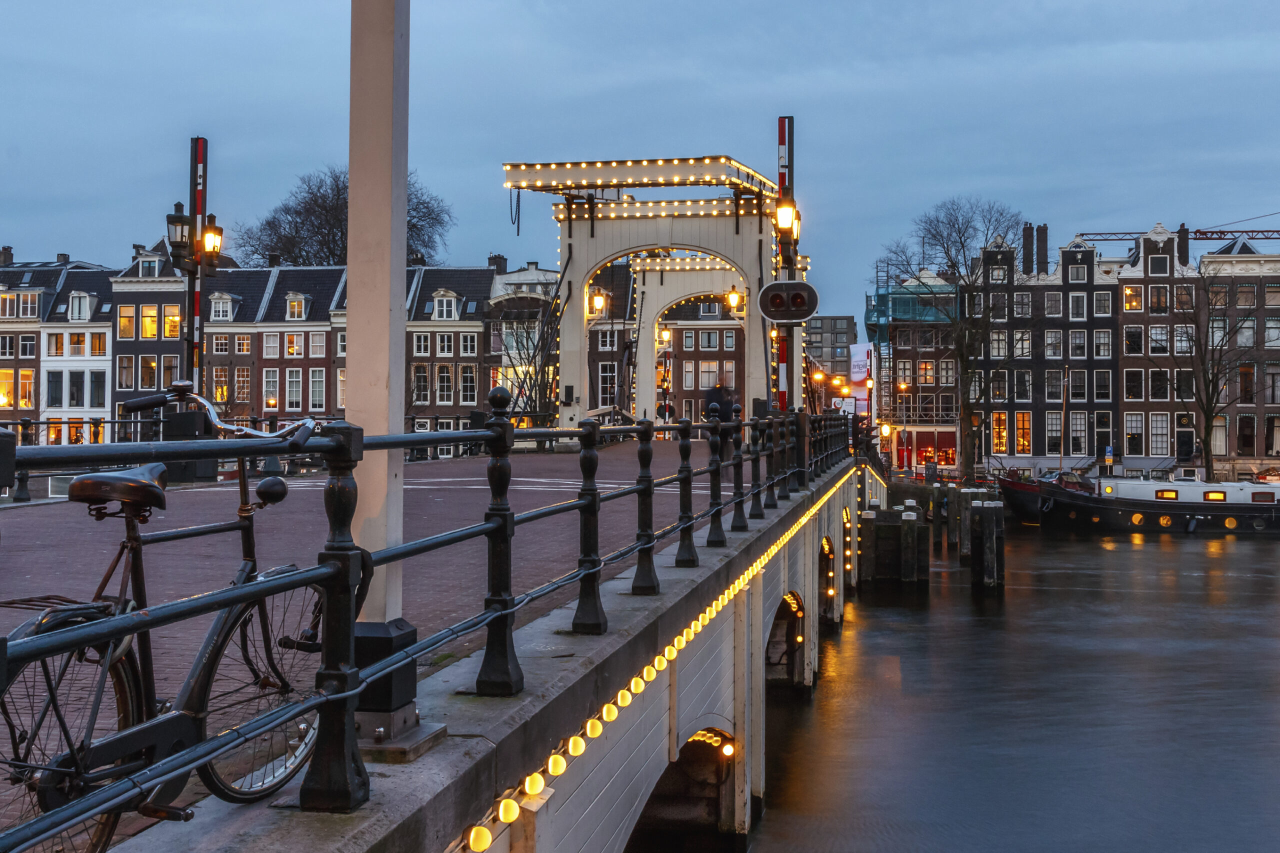 IMG_2929 Puente Flaco sobre el río Amstel. Decorado de la película de James Bond en 1971