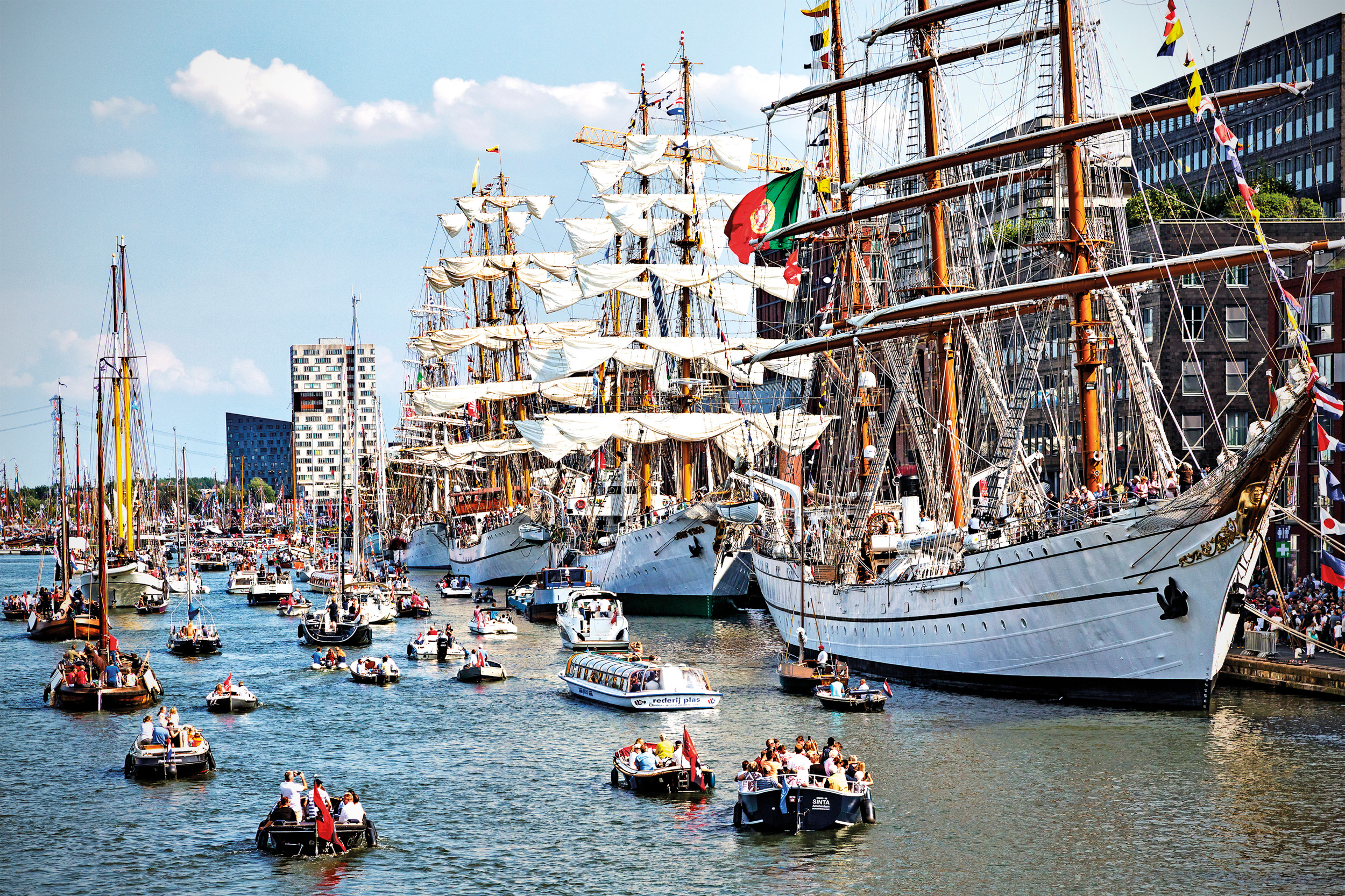 Sail Amsterdam/ femårlijks botenevenemang i Amsterdam. Nästa utgåva är 2025.